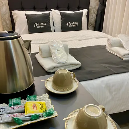 Ξενοδοχείο Honey 3*