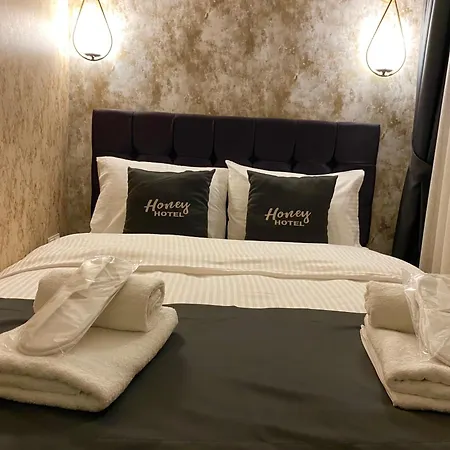 Hotel Honey